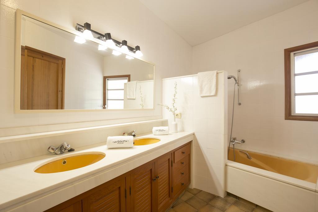 4 Cantons - La Goleta Villas